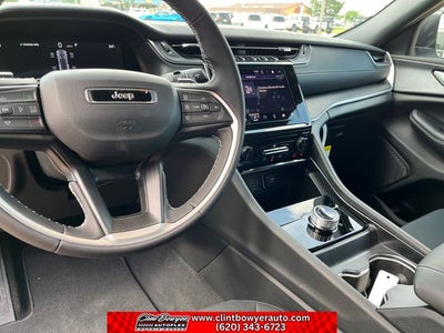 2026 Jeep Grand Cherokee Laredo