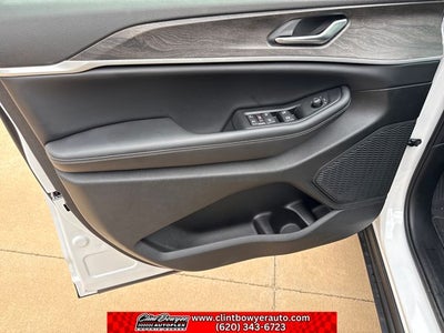 2026 Jeep Grand Cherokee Altitude