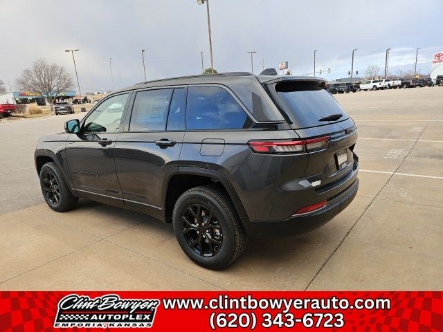 2026 Jeep Grand Cherokee Laredo