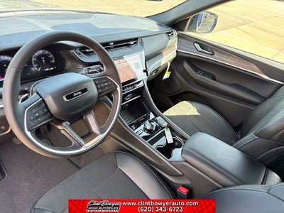 2027 Jeep Grand Cherokee Altitude