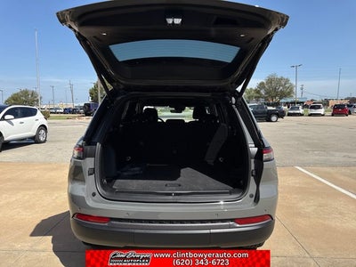 2027 Jeep Grand Cherokee Altitude