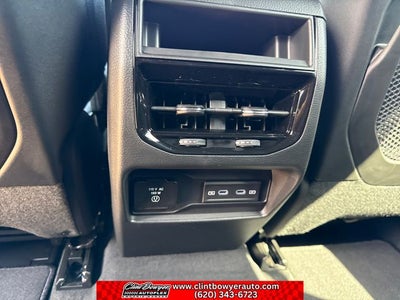 2027 Jeep Grand Cherokee Altitude