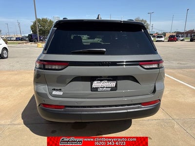 2027 Jeep Grand Cherokee Altitude