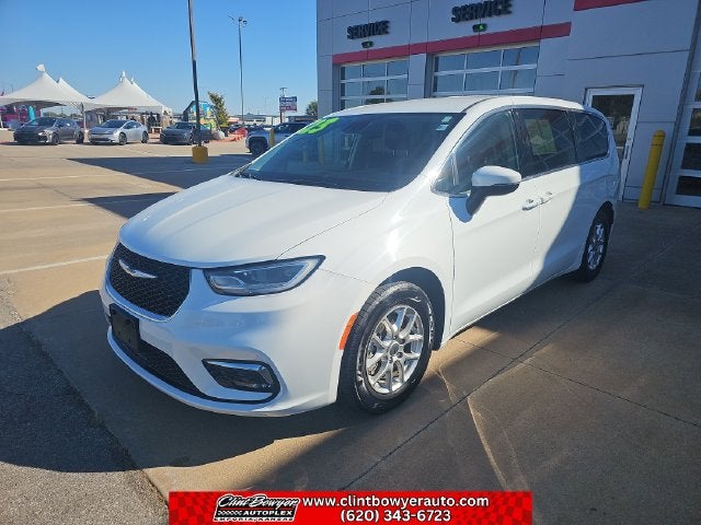 2023 Chrysler Pacifica Touring L