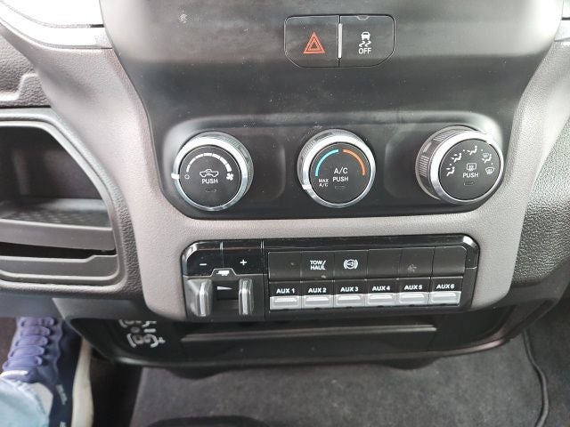 2024 RAM 3500 SLT