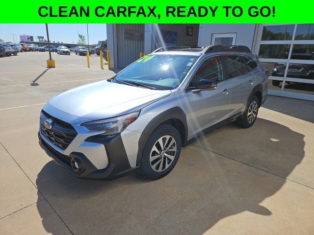 2024 Subaru Outback Premium's photo
