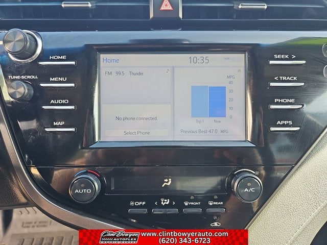 2019 Toyota Camry SE