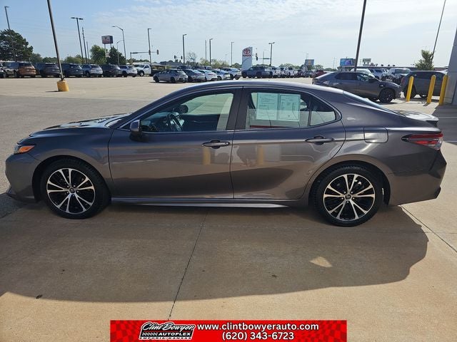 2019 Toyota Camry SE