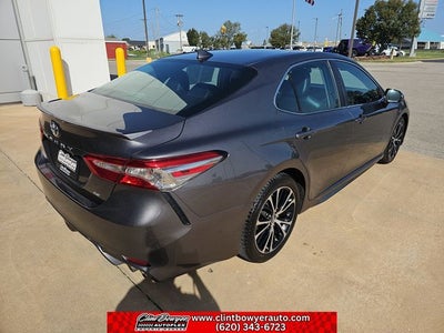 2019 Toyota Camry SE