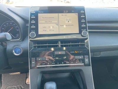 2019 Toyota Avalon Hybrid XLE Plus