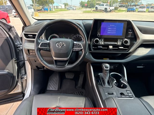 2024 Toyota Highlander Hybrid XLE