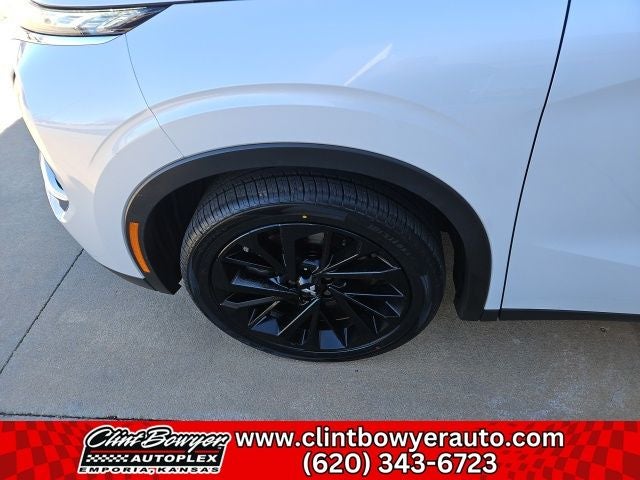 2024 Mitsubishi Outlander SE Black Edition w/Pano Roof