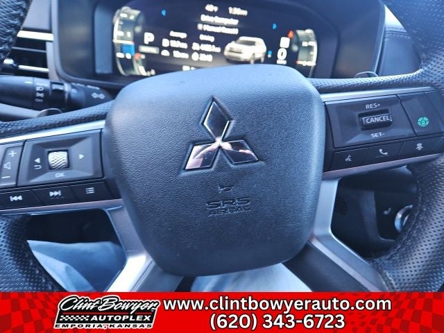 2024 Mitsubishi Outlander SE Black Edition w/Pano Roof