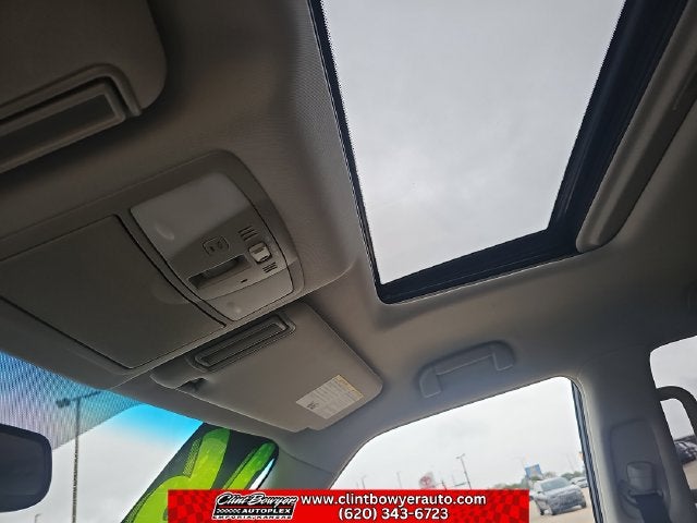 2016 INFINITI QX80 Base
