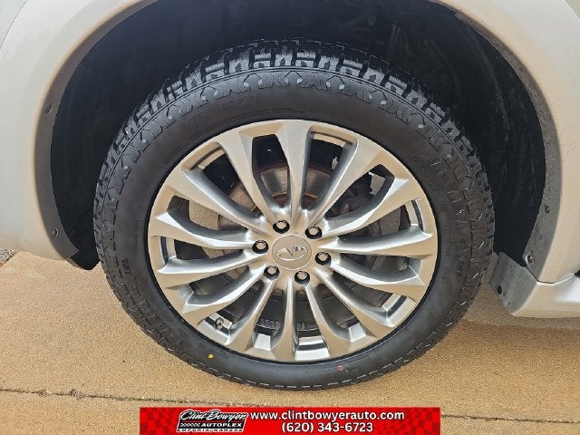 2016 INFINITI QX80 Base